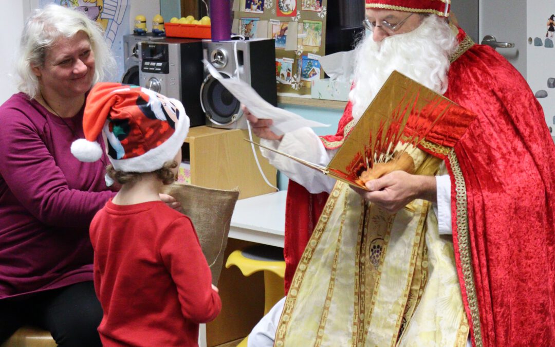 Der Heilige Nikolaus besucht unsere beiden Schulstandorte Schöllnach & Osterhofen